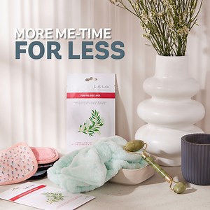 This Christmas, spoil the beauty superfan in your life with luxurious beauty accessories and L.A. Lab skincare goodies! LA Lab Solutions face masks R19.99 each STYLE: DXW50 LA Lab Solutions pimple patches (36s) R39.99 each STYLE: DXW53 Glass candles R39.99 each STYLE: DRH27 Jade roller and headbands R59.99 per set STYLE: EBG56 Browse to view: https://brnw.ch/21wE0nR | PEP Home