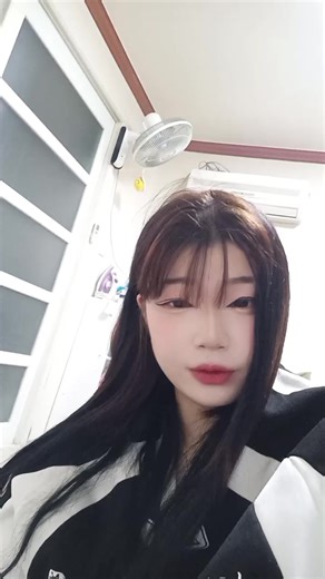 혼자서 찍은 사람은 없어서 ㅋㅋㅋㅋ 저는 이음원 혼자 찍어봤어요 ㅋㅋㅋ #04#광주 #알고리즘을통해추천으로인도하리라 #버봉봉519 #상무지구