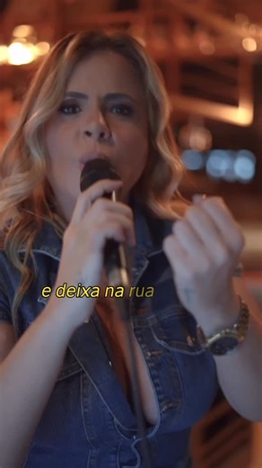 Elaine Cristtina💃🏾Cés / CANTORA on Instagram: "A Estoura peito chegou 💃🏾"