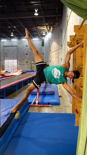 How to Train the Flagpole 🇺🇸 | Calisthenics Made Simple