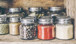 12 must have spices that every kitchen should have - Spiceitupp %