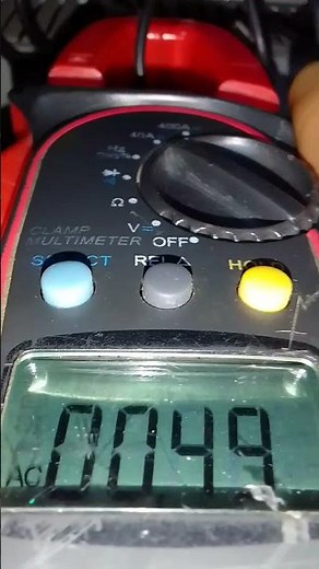 How To Measure A 3 Phase Current With Clamp Meter#shorts