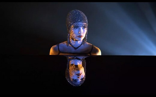 疯马秀.FEU: Crazy Horse Paris.2012