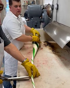 98K views · 111 reactions | The candy experts at Priscilla Candy Shop (@priscillacandy) teach BuzzFeed producer Zach (@zacharyclause) how to create the perfect hook. | Tasty UK | Facebook