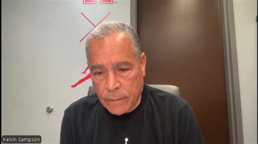 Kelvin Sampson: “We chose to go w/freshmen. Had he not been injured, Isiah would’ve been a huge piece to our puzzle. We were counting on that. What we didn’t count on was Jojo having surgery as soon as the season ended. We had to react to it & that was tough. Then Kalifa had his surgery on his back in early Aug. So, no Isiah, no Jojo, no Kalifa & you’re counting on all 3 of those guys to be critical parts of your team. We started the yr way behind & the thing that really helped us was how good K