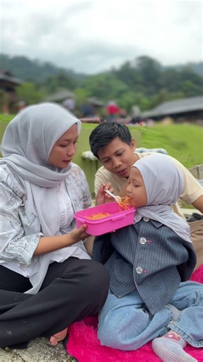 Kasihan Banget!!! Shanum Makan Mie Sampai Kenyang 😱😱😱 #shorts #cute #funny