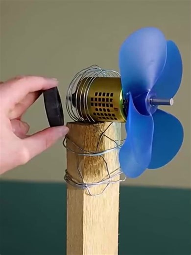 Stop paying for electricity with this easy DIY power plan! ⚡️ Click the link in my bio to start now! #freepower #diypower #offgrid #savemoney #electricitybill #solarpower #homesteading #energyfreedom #diyproject #powergenerator #greenenergy #sustainableliving #survivalhacks