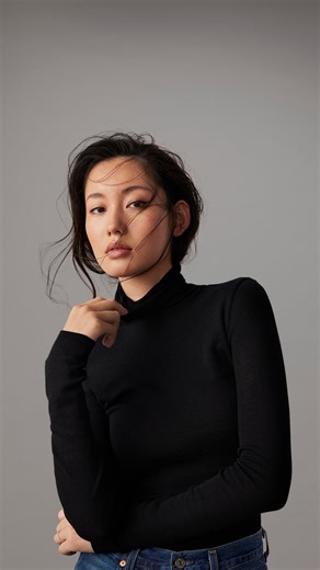 At Fisher & Paykel, we believe the modern wardrobe is an investment that deserves specialised care. From soft wools and winter downs to silk gowns, our Steam Care luxury appliances extend the repertoire of fabric care possibilities at home. From deep research and testing of unique fibres, fabric types and garment construction, we’ve created tailored cycles that intelligently and conveniently care for every corner of your wardrobe. Reduce the need for dry cleaning and give more life to the clothe