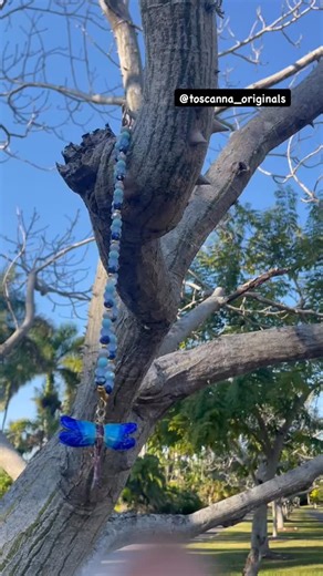 🩵💙We’ve created this gorgeous OOAK dragonfly necklace and placed it in our EXOTIC COLLECTION because I love these amazing little critters. They are so intricate and delicate and this stunning, 22”, handcrafted necklace reflects their beauty with the gorgeous enamel pendant and variegated blue and different tones of blue Czech crystal beads.🩵💙 @toscanna_originals is another name for simplistic beauty! * * #oneofakindjewelry #uniquejewelry #statementjewelry #unusualnecklace #oneofakindnecklace