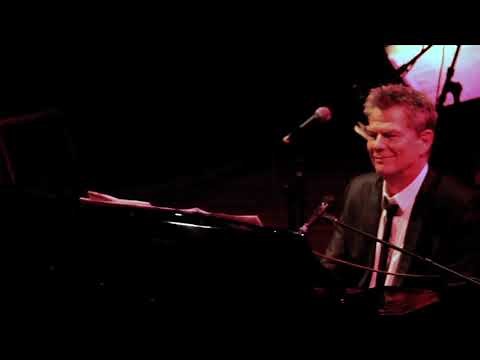 Love Theme From St Elmo's Fire - live at MD80