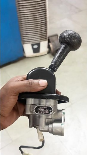 🔧 Hand Brake Valve, Parking + add. valve WABCO repair testing #mechanic #handbrake #shorts #viral