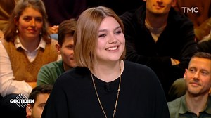 Invitée : “Sentiments”, le nouvel album de Louane inspiré par ses fans (partie 2) - Quotidien | TF1+