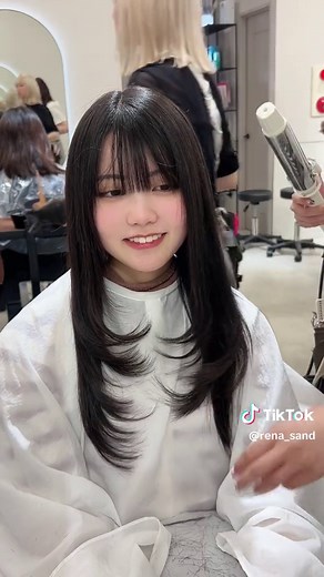 量軽くしたい方には、がっつり軽めレイヤーがおすすめ👼🏻🤍 #レイヤーカット #韓国レイヤー #顔周りレイヤー #顔周りカット #前髪カット #池袋美容室 #大宮美容室