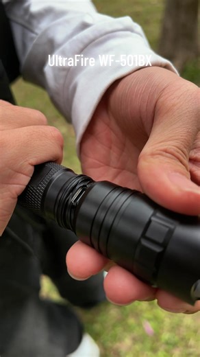 Smooth combo moves #UltraFire #EDC #man #romance | edc rave