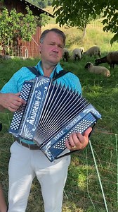 40K views · 1.7K reactions | LA GAITÉ DE L'ACCORDÉON ! Les célèbres jumeaux Cheyenne et Morinio avec leur papa Christophe Merat. L'instrument traditionnel de la France et des campagnes ! Pour info, les jumeaux viennent tout juste de sortir leur premier cd (contact : 06 65 61 72 12￼). #accordéon #gaité #bonheur | La Place du Village | Facebook
