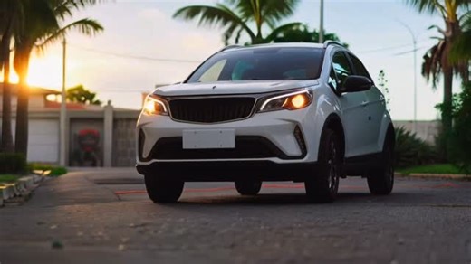 Bera Motorcycles on Instagram: "Cerramos el año con broche de oro. Hoy hacemos historia: @bera.cars nace en alianza con Livan, marcando el inicio de una nueva etapa de visión, expansión y evolución. Ya no somos solo motos. Somos movilidad e innovación. Este nuevo vehículo representa crecimiento, confianza y que no tenemos límites. • Motor atmosférico 1.5 litros, 4 cilindros, 103 HP y 143 Nm de torque • Transmisión CVT de 6 velocidades • Tracción delantera • Sistema Auto Start-Stop (quema coco) •