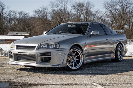 Modified 1998 Nissan Skyline 25GT Four 5-Speed