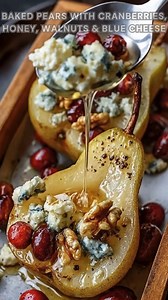 Pears baked tender. Drizzle honey, butter, cinnamon. Roast at 375°F for 20–25 minutes. These baked pears are warm, caramelized, and cozy with tart cranberries, crunchy walnuts, and creamy blue cheese melting on top. Ingredients ➤ 2 ripe pears, halved and cored ➤ 2 tablespoons honey ➤ 1 tablespoon unsalted butter, melted FULLL Recipe in First Cօʍʍеոτ 👇👇 | Nessy Recipes