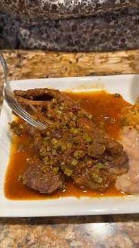Costillas con nopalitos en chile morita #costillasderes #recetasmexicanas #comidamexicana #morritas