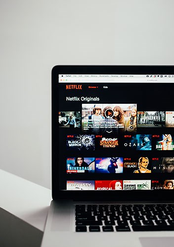 Netflixで見れるBLアニメ・ドラマ映画ボーイズラブおすすめ名作選【2024】