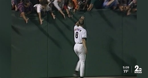 Cal Ripken Jr. reflects on breaking Lou Gehrig's consecutive games record 30 years later