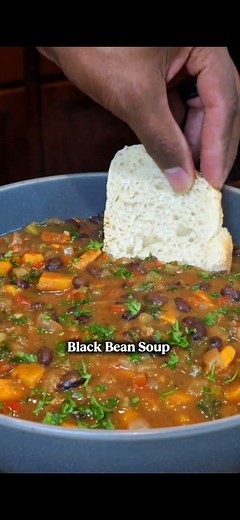 Let's make some 30 Minute, High Protein Black Bean Soup! Recipe ⬇️: Ingredients: 2 14 oz cans of Black Beans 1 yellow onion 1 red bell pepper 1 cup of kale, chopped 2 ribs of celery 3 Cup Veggie broth 1 cup of cubed sweet potatoes Salt Black pepper Oregano Cumin Garlic powder Smoked paprika Cayenne pepper #veganrecipes #plantbasedbrandon #easyrecipes #onepotmeals #blackbeansoup #soupszn #soupseason🍲 #souprecipes #highproteinfood #comfortfood #blackbeans #highfiber #plantbased #souplover | Plant