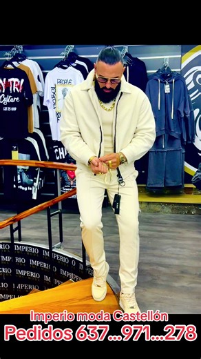 Ya después de lo mejor de la moda italiana en tu tienda favorita de Ropa urbana Imperio Moda Castellón envíos en 24 horas. Cualquier cosa que veas si te guste mándanos foto y talla al WhatsApp que salen los vídeos y en 24 horas como te comento lo tienes en casa #modeloropa #modeloropahombre #viralropaurbana #ropamarca #modelogitano