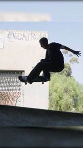 Guy Mariano's "Loose Threads" Dickies B-Sides are incredible 🧵 | Thrasher Magazine