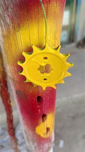 Coloring Premium Engine & Chain Spray Paint –Yellow Color Motorcycle (Yamaha, Suzuki, Hero, R15, FZ)