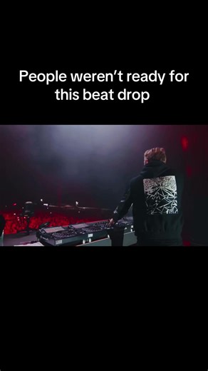 This drop was amazing @David Guetta #davidguetta #avicii #aviccithenights #electronicmusic #edm