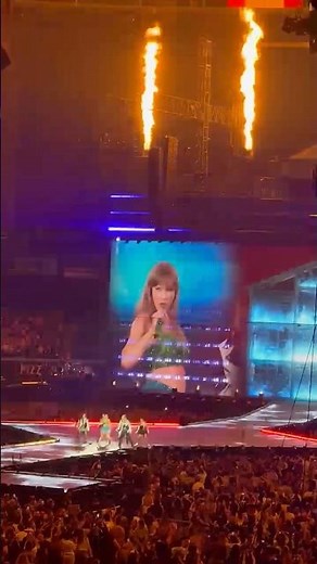 Taylor Swift performing Bad Blood live at The Eras Tour!