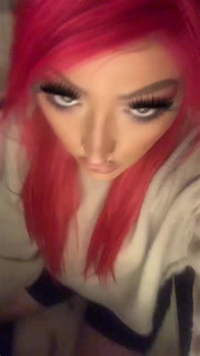One mood to the next. Bum to baddie in 20 mins. #makeup #transition #transformation #fyp #everyonesfyp
