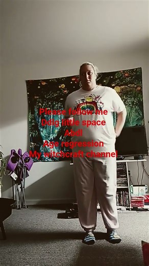 age regression outfits / s f w /