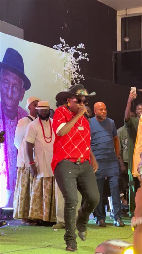 Live Session with Teni: Fun and Engagement!