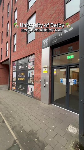 Wondering what accommodation at Derby is like? Here's a tour of Darley Bank 😍🏠 You can apply for halls once you have accepted your offer from us. Don't worry though, we have plenty of rooms available and we guarantee a room to first-year and overseas students who apply by 31 July 🙌 Learn more about our accommodation: https://ow.ly/Nhr650WBkhb | University of Derby