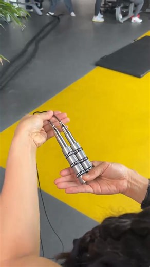️‍♂️ This jump rope features a self-locking design and is equipped with 360° ball bearings, ensuring extremely smooth rotation. Even if you miss a swing, it quickly recovers, maintaining your workout momentum | Nibosi | Facebook