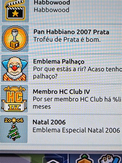 Apresento para vocês esse jogador clássico de Habbo Hotel Br Oficial que acabou abandonado sua conta em 2015, lDuuu cadê você? Jogue com nós Habbo Hotel ativo total em 2026 www.habbo.com.br Meu nick: ACERT #habbo #sulake #acert #jogo #nostalgia