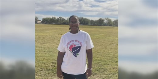 Peoria woman teaching kids about gardening at elementary school