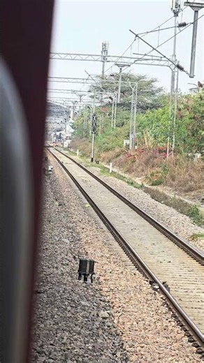 Ghumavdaar Mod Par Train🔥 #indianrailways #trainvideo #viralvideos