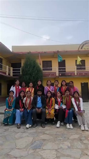 “Sir, we used to meet you very often before. Now maybe we will not get a chance to meet again. But we are proud to be your students and we felt like your friends. If we ever hurt you or gave you any trouble, we are very sorry. 🙏 This was our last year together. Sometimes we had a lot of fun and sometimes we fought, but today on this farewell day we forgot everything and said goodbye with happiness. I wish everyone a bright future. One day we will meet again.” 🥺🤧 @काजी🥷🥷 @💥 @प्रि @Sap Ana @