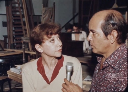 🎭🎂 Aniversário de Fernanda Montenegro Hoje, 16 de outubro, a grande dama da interpretação, Fernanda Montenegro completa 96 anos de vida. Ao longo de décadas de dedicação ao teatro, cinema e televisão, Fernanda Montenegro se consagrou como uma das mais importantes atrizes do Brasil nos séculos XX e XXI. Em sua homenagem, destacamos uma entrevista de Fernanda Montenegro sobre a peça “Assunto de Família”, de Domingos de Oliveira, em 1980. Na ocasião, a atriz destacou a importância da formação de 