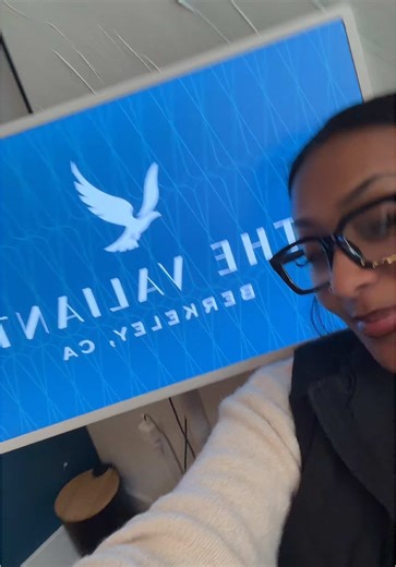 Come tour and sign a lease at the Valiant before 12/31 to receive a $1200 gift card! 🤍🤍 #cal #ucb #eastbay #bayarea #thevaliant