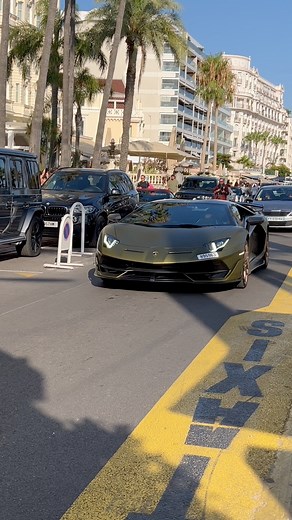Cette SVJ fait un bruit de malade #carspotting #carsofinstagram #carswithoutlimits #lamborghini | Florian photographyy