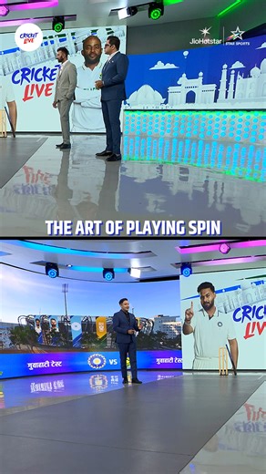 Get your notepads out, folks! ✅📋 Cheteshwar Pujara breaks down the art of playing spin in tough conditions! 👍🏻 #INDvSA | 2nd Test, Day 1 | LIVE NOW 👉 https://hotstar.onelink.me/UsKp/sp363rf8 | Star Sports