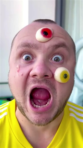 Cheek Sticky vs Pull Pull = Funny Scream Drama😁😀😁