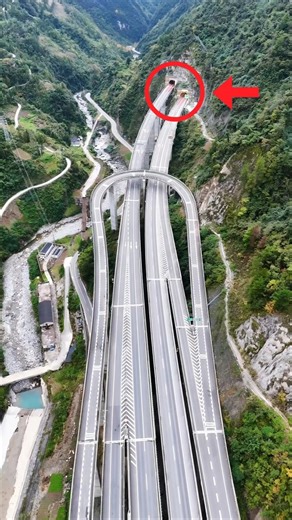 😱 China’s CRAZIEST Mountain Highway?! Xuebaoshan Interchange