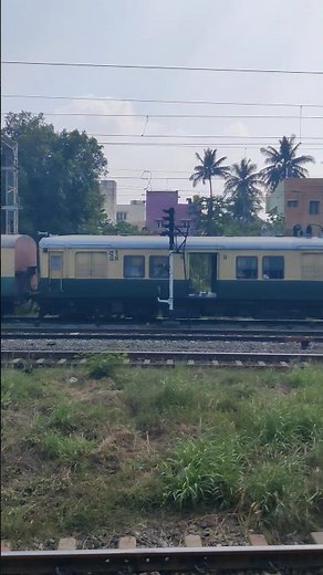Indian Local Train 🚂🚂#train #localtrain #viral