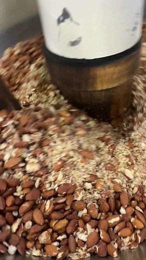 Organic Cold Pressed Sweet Almond Oil Making Process