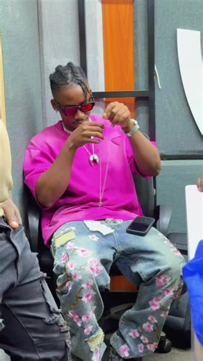 Sqoop Larma 📺 (@sqooplarma.tv)’s videos with Nawumula by Sqoop Larma - SQOOP LARMA 🎶