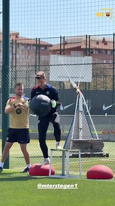 Marc-André ter Stegen a l'entraînement d'aujourd'hui 💙❤️ | Aime Betoubam